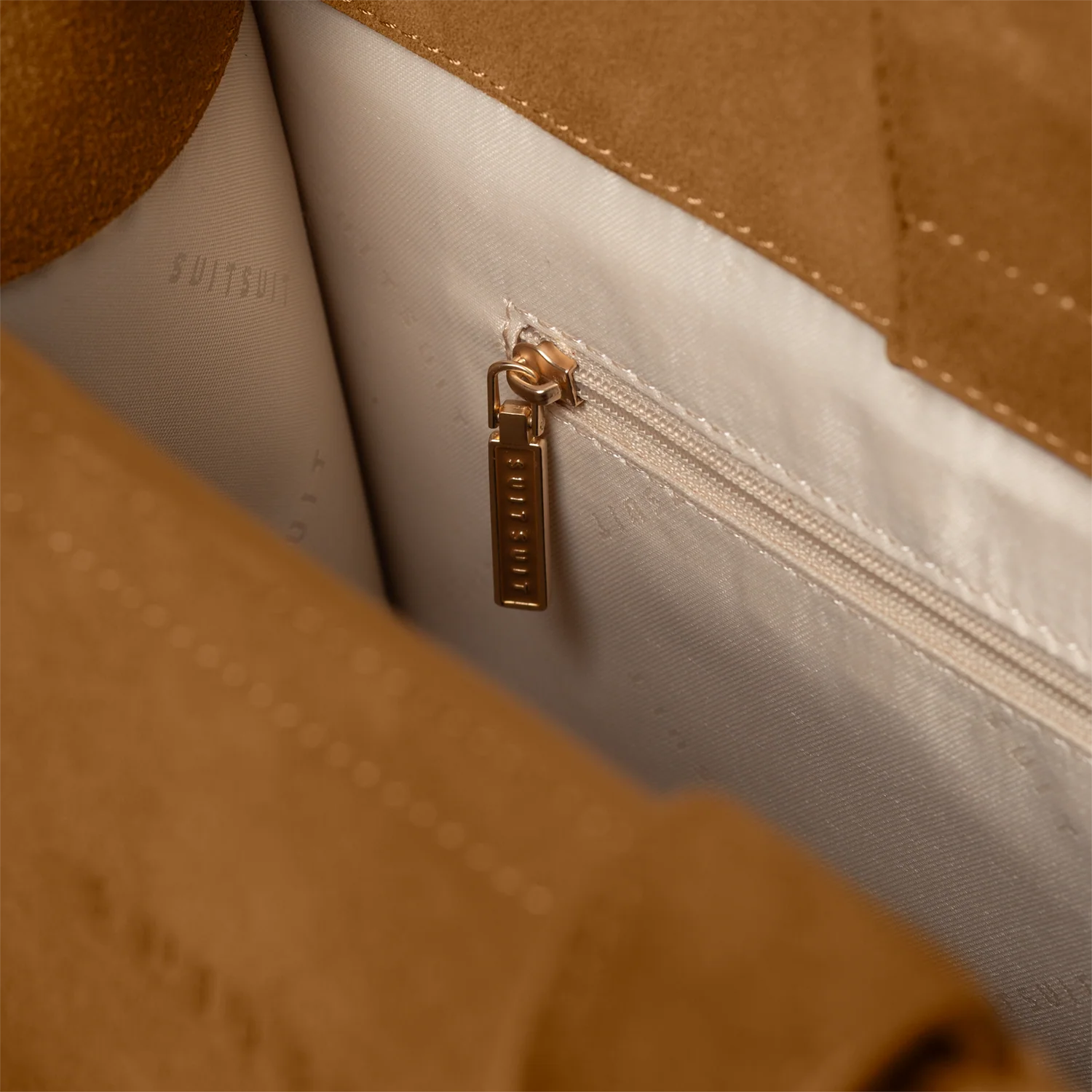Serenity - Desert Sun - Shopper Mini (Wildleder) - Image 7